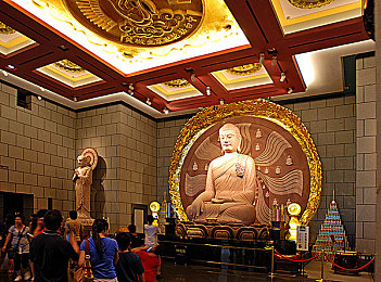 男男Gay 捆绑网站戴套过程|情锁网络,安全同行:男男同性恋群体性教育冒险之旅-2