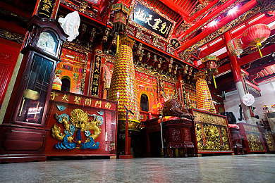 男生被绑用取精器强制取精|“暗影之下:强制取精事件拷问社会监管与人道关怀”-2