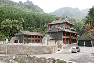 六间房直播｜六间房直播平台崛起：探索发展历程与未来挑战机遇-1