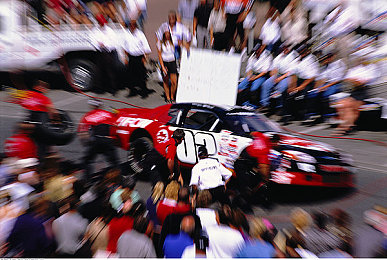 西施流眼泪翻白眼咬铁球的表情|泪眼铁球传:西施表情解锁,情感与力量交织的奇幻冒险之旅-1