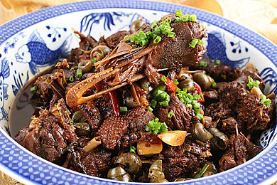 md麻豆沈娜娜md0050|时尚融合传统,沈娜娜:跨界设计新锐璀璨星光-3