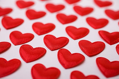 免费观看AV｜免费成人内容热潮引发社会法律道德争议