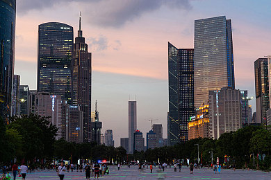 人妻会所yⅰn乱｜人妻会所涉嫌色情服务引发热议，受害者呼吁严查维护社会正义-2