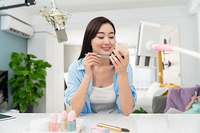 男男视频18免费网站动漫|畅游动漫盛宴:男男视频18免费网站带你体验高清个性化推荐-2