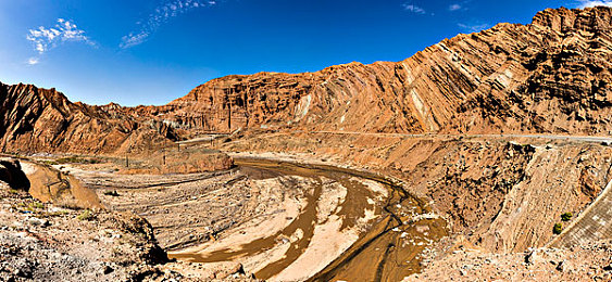 免费B站看大片美女直播｜B站免费大片美女直播活动来袭：用户激增，机遇与挑战并存-2