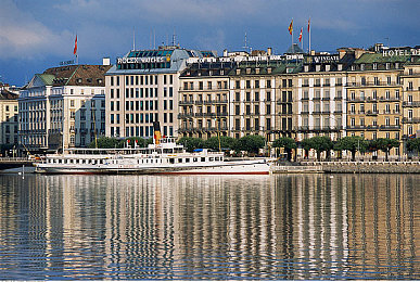 草莓视频黄片｜网络“草莓”风波：共筑清朗空间，抵制低俗内容-2