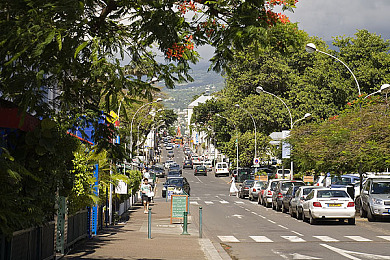 世界上最小的丁字女裤是多大｜探秘时尚前沿：揭秘史上最小丁字裤，时尚界的个性新宠-2