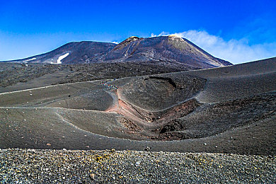 色情视频软件｜揭秘色情视频软件：隐秘世界争议与价值探讨-2