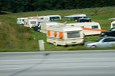 黄网站免费下载3.0.3|“免费下载软件藏隐患,黄网站3.0.3事件引关注:隐私泄露与版权风险不容忽视”-3