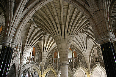 男生的坤坤放到女生的坤坤里|“男生的坤坤放到女生的坤坤里”:揭秘当代年轻人物品存放与性别认知新现象-1