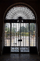 男生的坤坤放到女生的坤坤里|“男生的坤坤放到女生的坤坤里”:揭秘当代年轻人物品存放与性别认知新现象-2