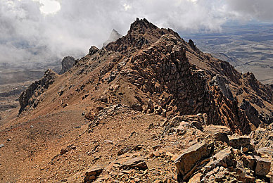 婷婷六月天｜夏季护肤新潮流：“婷婷六月天”引领肌肤水润光泽-2