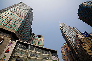 黑料网站免费入口在线观看｜揭秘网络暗流：免费入口背后的黑料网站陷阱，警惕信息泄露风险-1