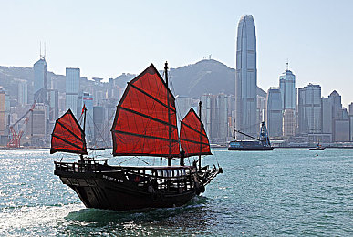 云缨巡街漫画免费入口在哪里51漫画|揭秘“云缨巡街”:网络漫画免费畅读攻略大公开-2