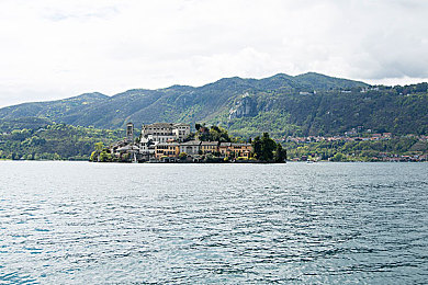 汤姆永久网名tom｜网络传奇“tom”：见证时代，铸就个性印记-3