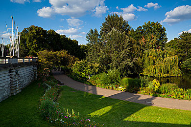 1984年法国空姐5｜穿越时空的航空传奇：1984年法国空姐5复古航空之旅-1