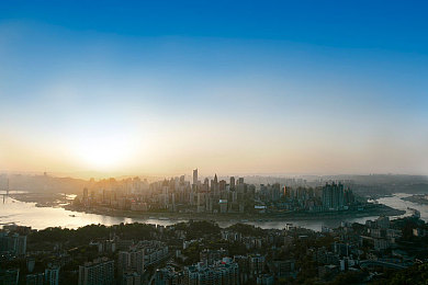 黄色软件免费观看｜网络色情泛滥，免费观看成诱饵，青少年身心健康受威胁，全社会需共同净化网络环境-1