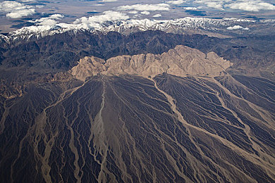 欧美XBOX和PS大片的对比分析|欧美主机争霸:XBOX与PS大片对决,谁主沉浮?-2