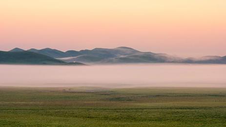 女同打屁股 网站╳打｜揭秘宫廷遗韵：“女同打屁股”网站背后的网络奇观-3