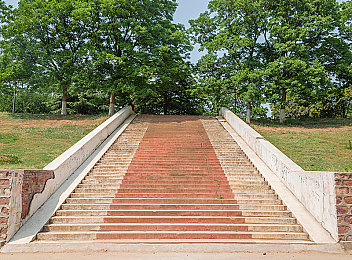 少妇被男按摩师按到高潮｜按摩风云：隐私边界与心灵救赎-2