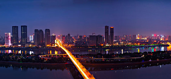 二四六天天好彩|科技变革下的人生转型与安全挑战-2