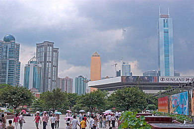 沈阳45岁阿姨最后巅峰｜沈阳45岁阿姨用舞蹈书写人生巅峰：见证平凡生活的精彩瞬间-1