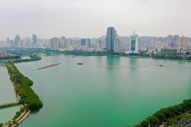 yw.193.cnc爆乳尤物未满｜网络平台传播不雅内容引关注，未成年人保护成社会焦点-4