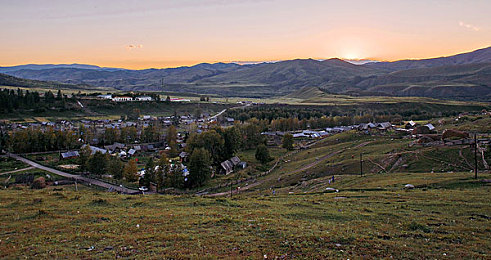 一亲二脱三插｜生活新境，一亲二脱三插，共筑心灵家园-1