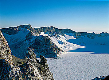 黄色软件app下载3.0.3｜网络迷雾中的成人应用争议：下载潮背后隐患重重-2