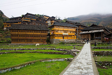 西方37大但尺寸艺术｜微画布上的艺术盛宴：解密西方37大但尺寸艺术的魅力-2