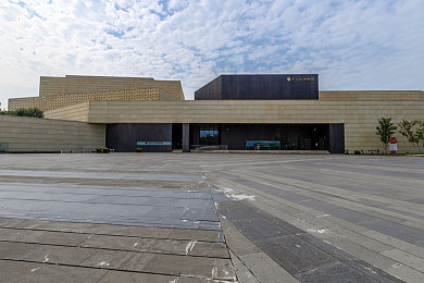 12岁的小孩骑马牙签搅大缸｜奇迹少年：平衡挑战大缸，牙签上的舞蹈传奇-2