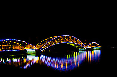 玩的老太嗷嗷叫｜老太婆江湖大受欢迎：趣味游戏攻略与玩家好评如潮-3