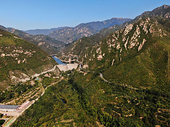 全彩AGG  无翼乌邪恶｜全彩魔影，惊悚氛围制造者：揭秘AGG的无翼邪恶魅力-2