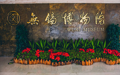 给大家科普一下男女一起轮滑鞋|跨界创新,男女共用轮滑鞋引领运动风尚新潮流-1