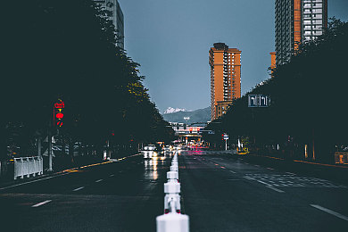 坐公交车被农民工带走了｜公交奇遇记：农民工的暖心守护之旅-1