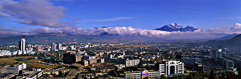 梦莹伟忠十一篇回乡祭祖的内容|寻根问祖,梦笔生花绘家乡画卷-3