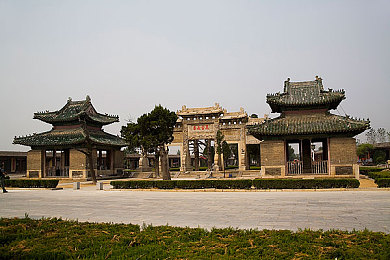 尿孔划开笔挠痒你能坚持多久|挑战忍耐极限,挠痒游戏激战正酣-1