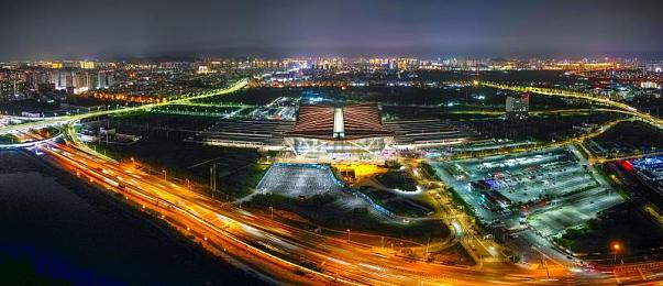 国内AV｜虚拟现实艺术之旅：国内AV游戏，沉浸式娱乐新篇章