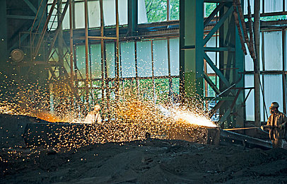 末成年小男生GayXXXsex网站｜“揭秘：未成年人网络风险，小男生如何安全探索性知识，避免陷入色情陷阱”-2