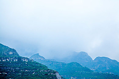 日韩一卡｜日韩文化碰撞出新视觉盛宴：“日韩一卡”艺术形式引发关注-1