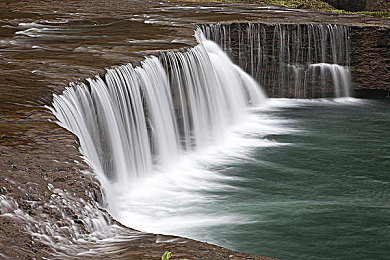被女同学脱裤子玩jiji小｜校园尴尬瞬间：揭秘“被女同学脱裤子玩jiji小”趣事-4