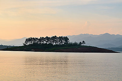 每日大赛在线吃瓜入口|每日大赛精彩瞬间,轻松“吃瓜”的在线乐园等你来探索-3
