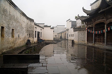 世界上最小三点比赛视频|街头奇趣:最小三点赛,民间文化新活力-2