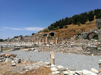 爱爱动态图｜科技魅力瞬间捕捉，爱爱动态图带你体验视觉盛宴-1