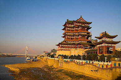 爱情影院aqdy鲁丝二片｜爱情影院AQDY鲁丝二片：情感之旅，爱情盛宴-1