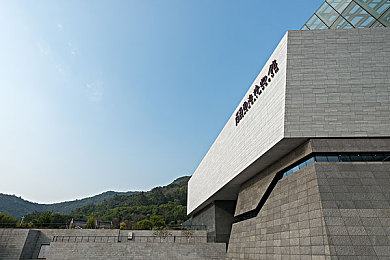 jealousvue乱50ma｜jealousvue乱50ma社交应用走红：功能独特引发热议，隐私保护与争议并存-2