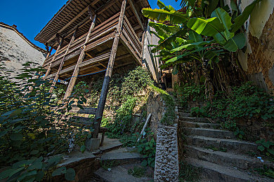 ysl蜜桃色8pocc｜YSL蜜桃色探险，时尚游戏魅力无限-1