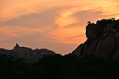 zztt155.ccm黑料不打烊｜信息爆炸时代的虚假新闻与公众信任危机-1