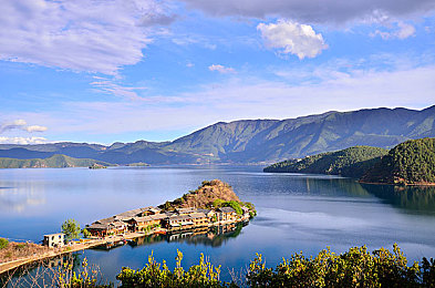 天美麻花果冻星空红桃｜创新口感碰撞星空美学，天美麻花果冻红桃引领潮流美食风潮-2