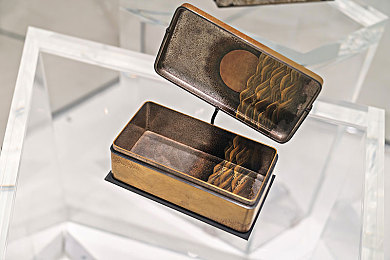 少妇推油高潮了三次｜私密高潮之旅：少妇推油体验游戏-2